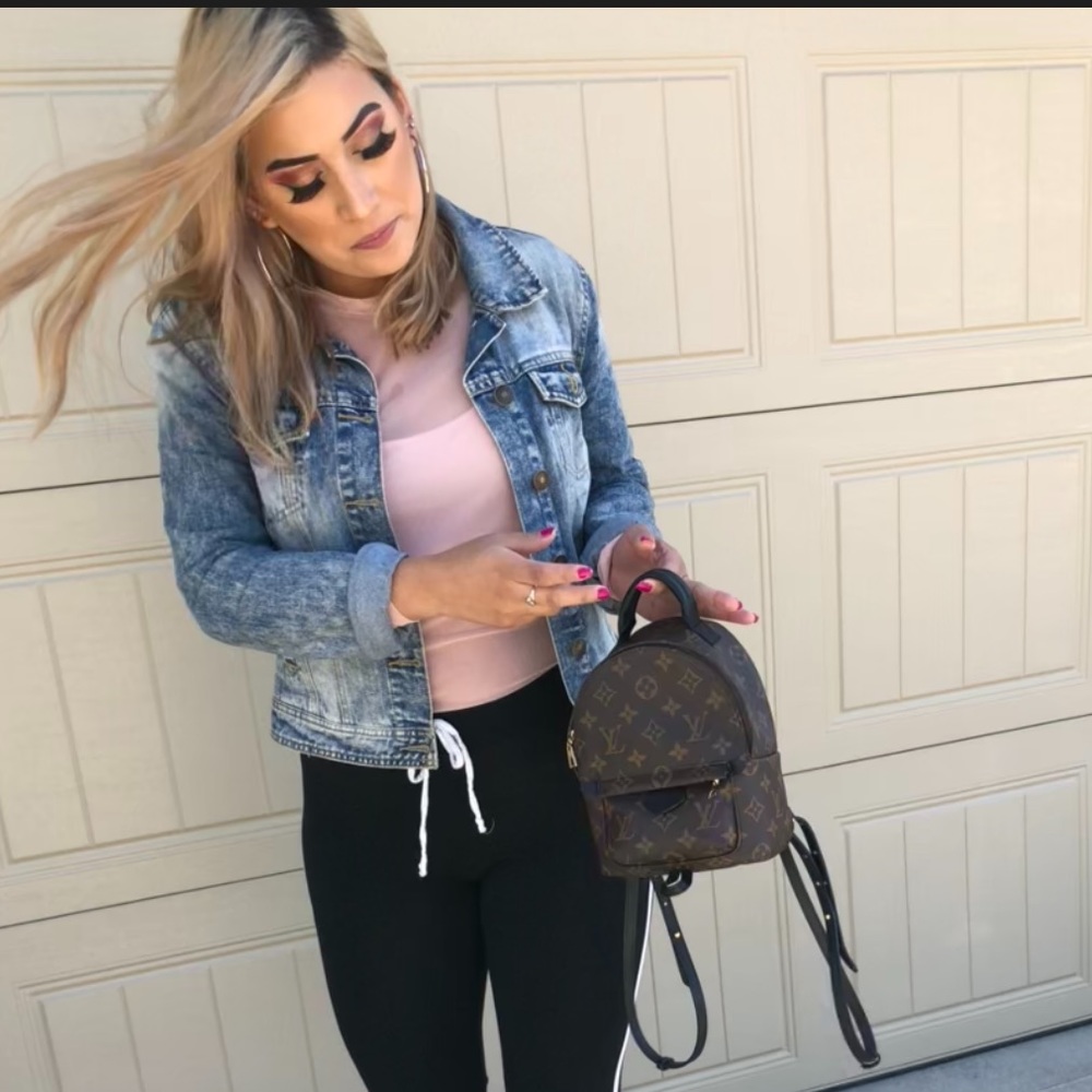 Meet your Posher, Jessica